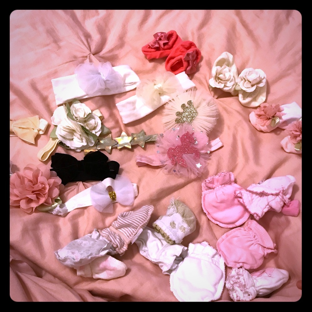 SOLD-  🚨NEW BABY GIRL ACCESSORIES 🎀